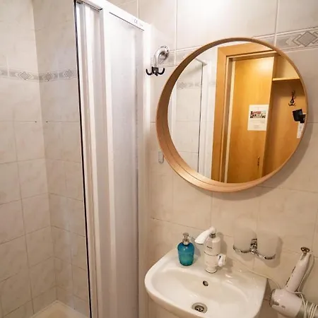 Apartman A Ubytovani U Machu Mikulov Exterior photo