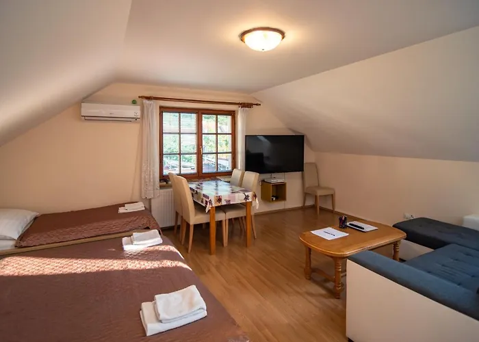 Apartman A Ubytovani U Machu